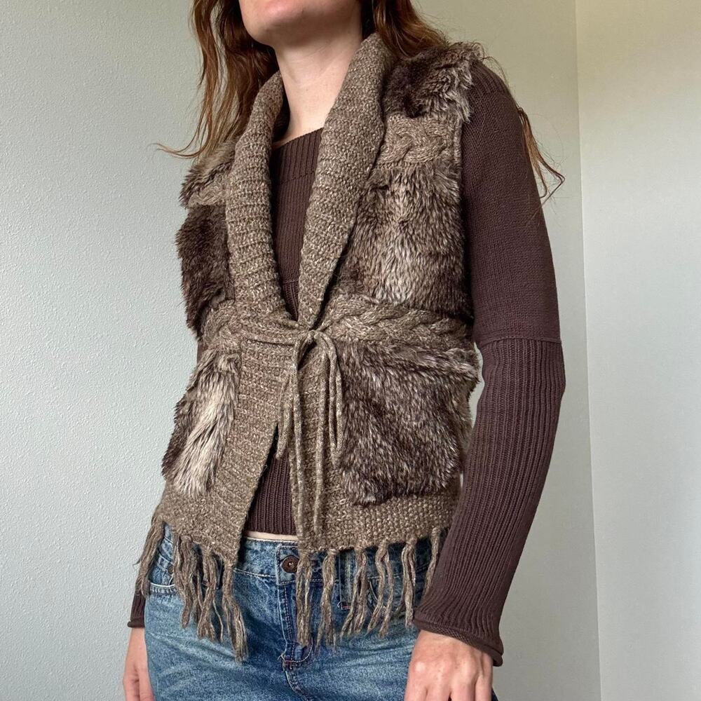 Y2k dollhouse brown fur tie vest